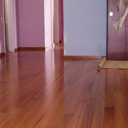 Διαμέρισμα στην Ηλιούπολη. Ξύλινο καρφωτό δάπεδο από ντουσιέ αφρικής και γυαλιστερό φινίρισμα.