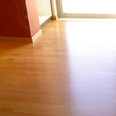 Τελική όψη κολλητού δαπέδου από παρκέτα δρυός, με σατινέ φινίρισμα.